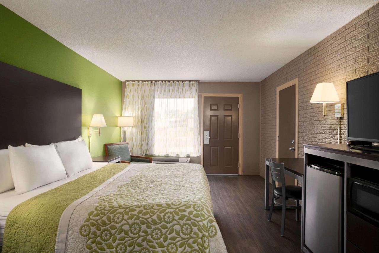 Days Inn By Wyndham Hardeeville/ I-95 State Line Bagian luar foto