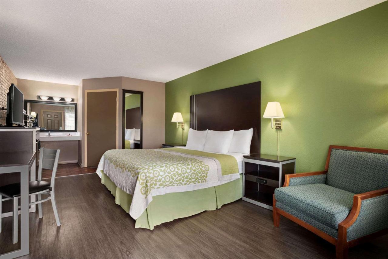 Days Inn By Wyndham Hardeeville/ I-95 State Line Bagian luar foto