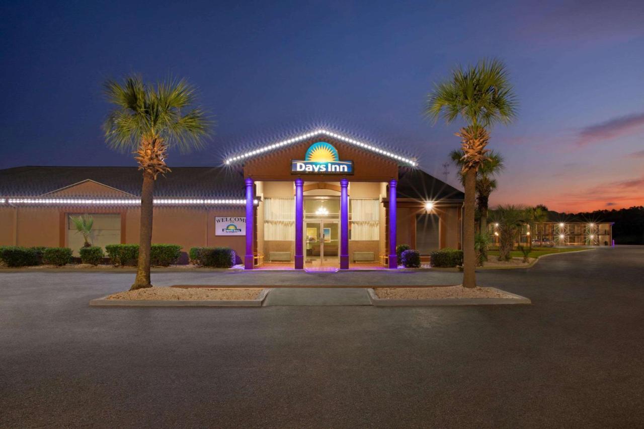 Days Inn By Wyndham Hardeeville/ I-95 State Line Bagian luar foto